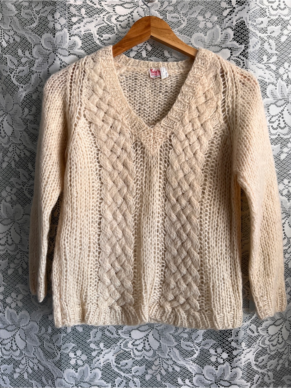 Vintage Cream Cable V-Neck Sweater